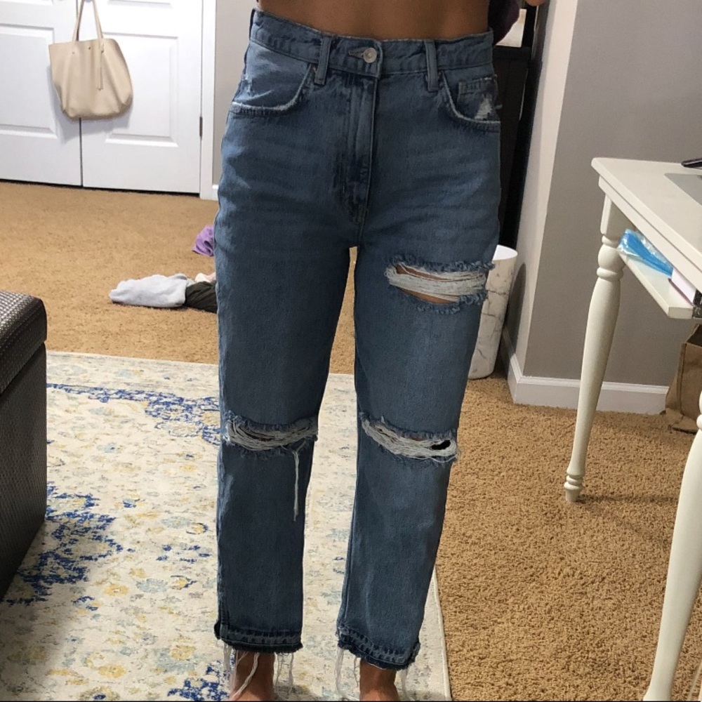 Free people distressed jeans size 27